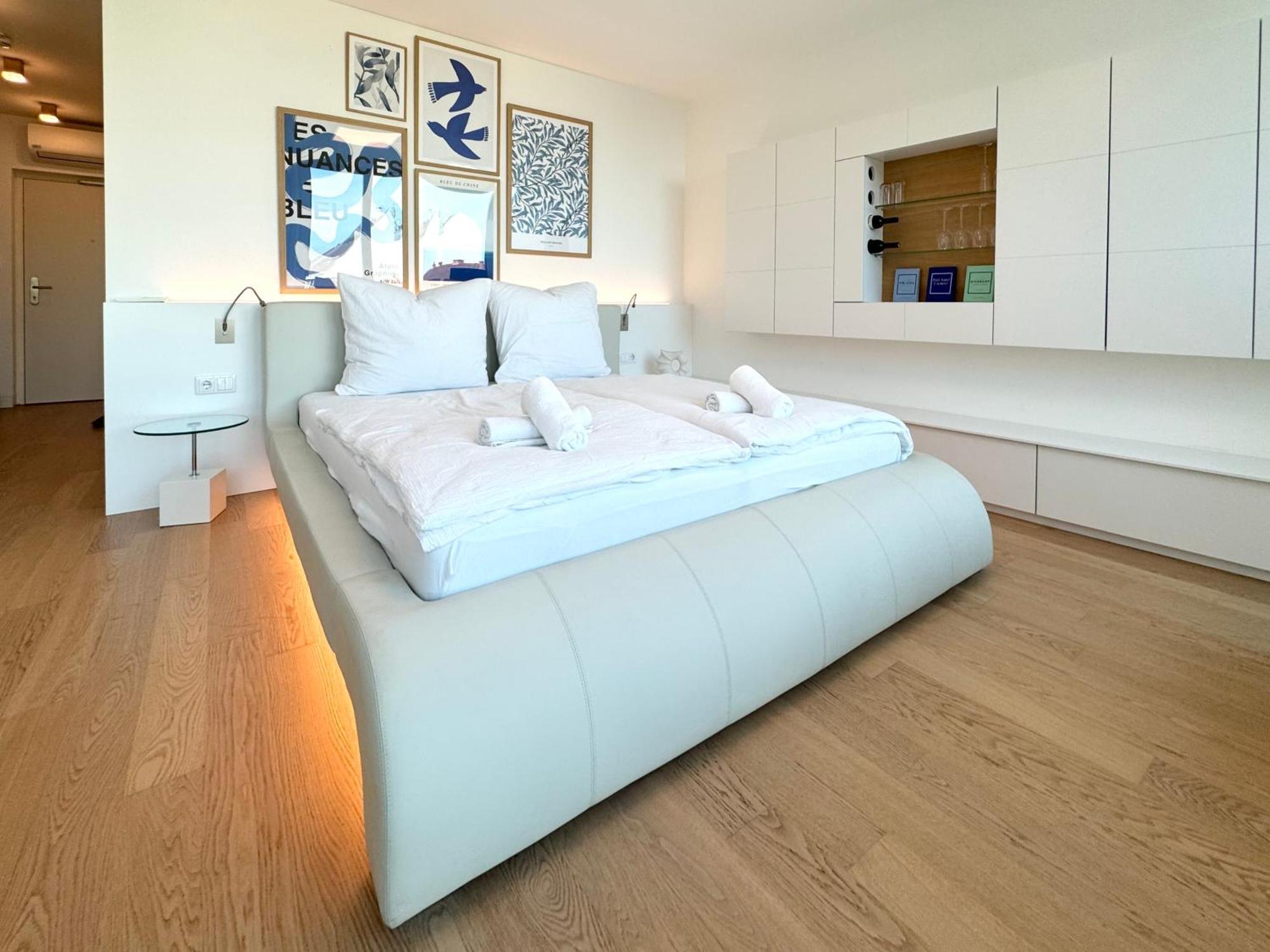 Modernes Apartment Im Zentrum Von กราซ ภายนอก รูปภาพ